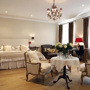 https://lesar-hotel-angel.hotels-in-ljubljana.com
