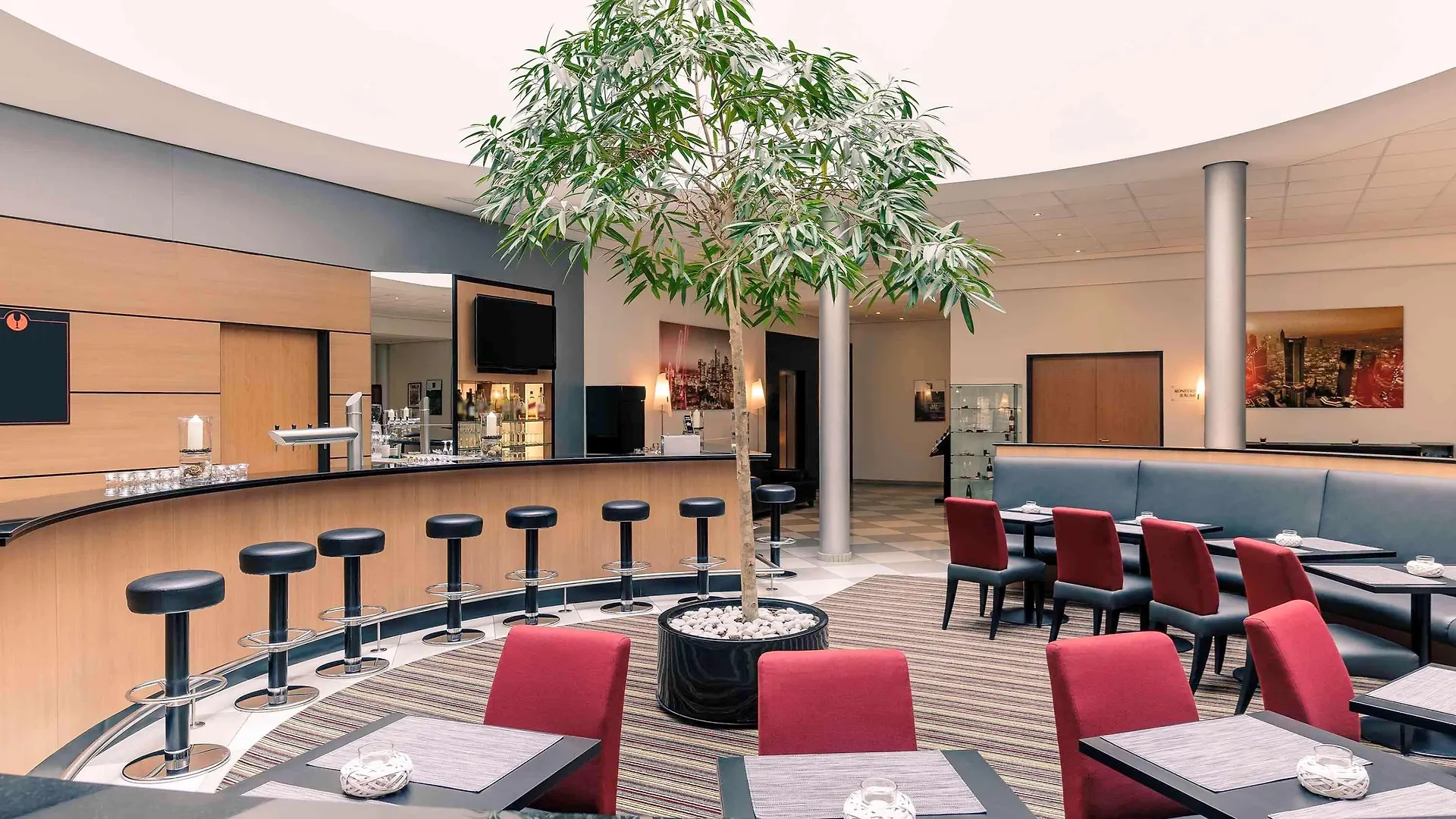 Mercure Hotel Frankfurt Eschborn Sued 4*,
